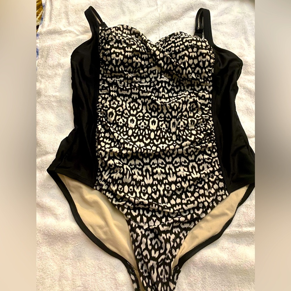 Ava Viv one piece swimsuit